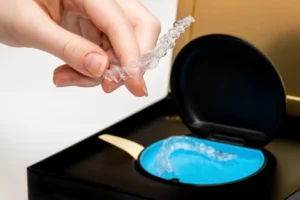 Oral hygiene tips for aligner users in Kerala – White Stone Aligners treatment care.